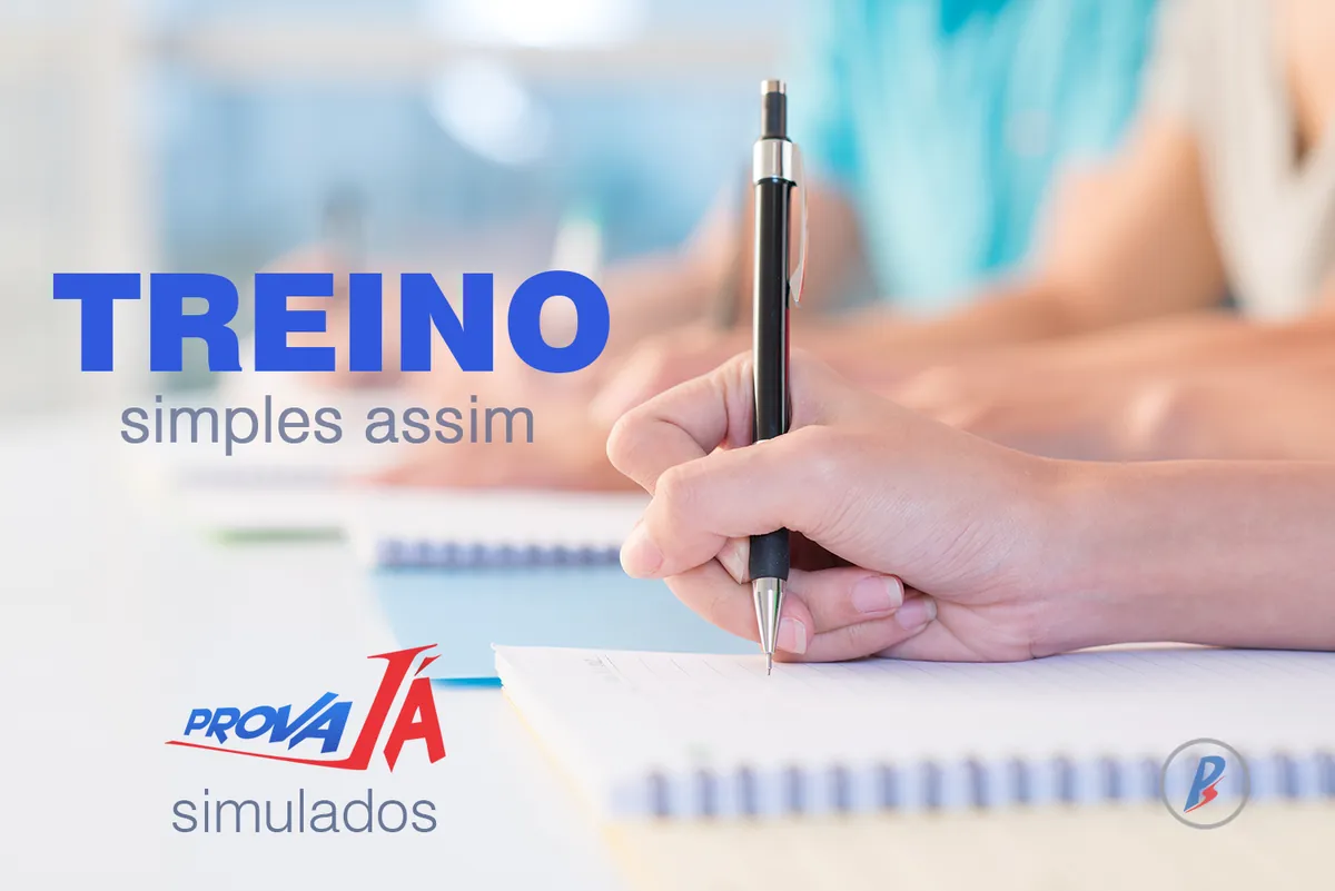 Mão escrevendo num caderno durante uma prova, com a palavra TREINO